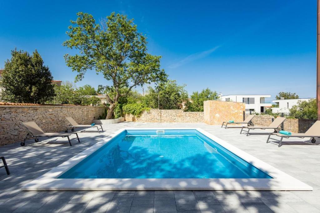 Cesare Apartment, With Swimming Pool And Sea View ลิทซ์ยัน ภายนอก รูปภาพ