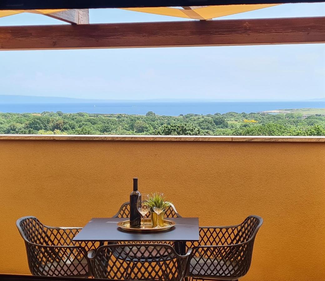 Cesare Apartment, With Swimming Pool And Sea View ลิทซ์ยัน ภายนอก รูปภาพ